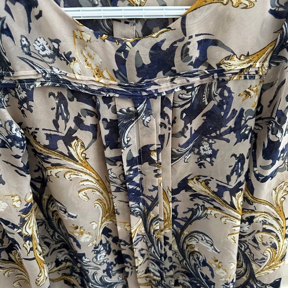 Blouse - Picture 2 of 5